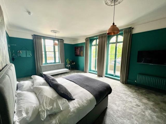 The Crown Rooms ลอนดอน ภายนอก รูปภาพ