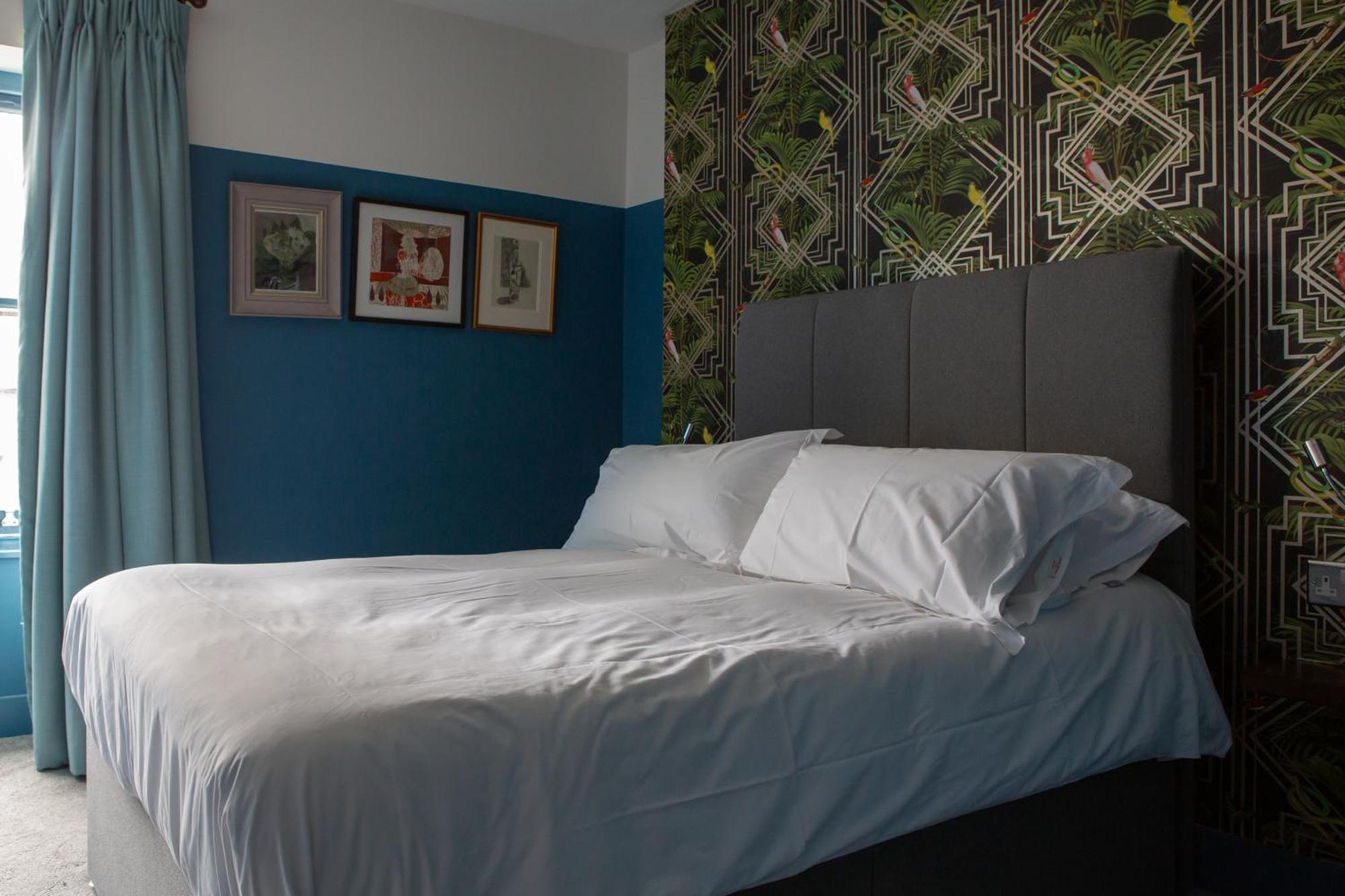 The Crown Rooms ลอนดอน ภายนอก รูปภาพ